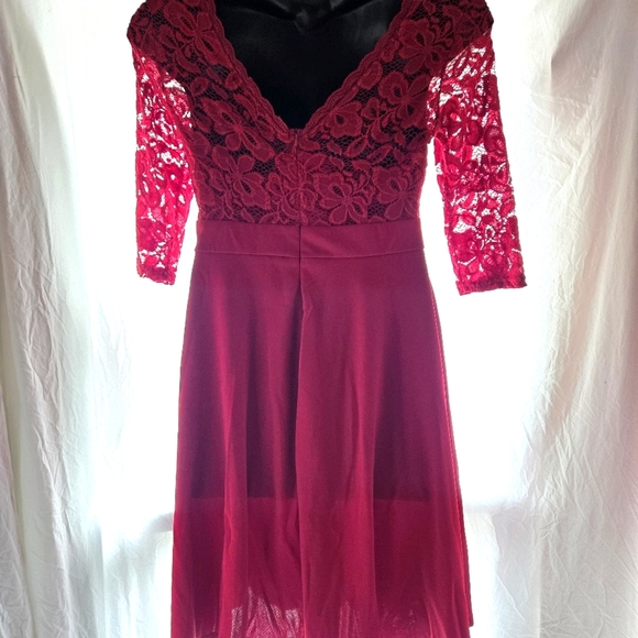 Beautiful Red Dress NWT - Picture 7 of 12